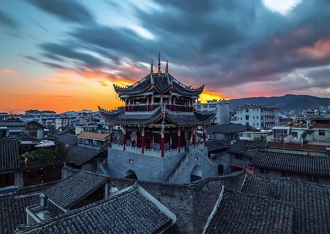 四川历史文化保唬；；；；；；ご   妄想“一核、四廊、五区、多点”名堂